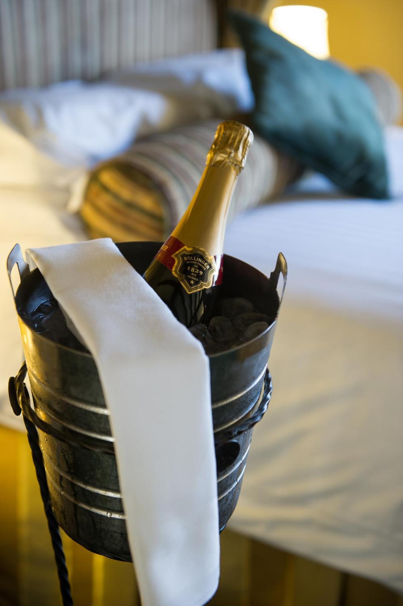 Prince Rupert Hotel Шрусбъри Екстериор снимка